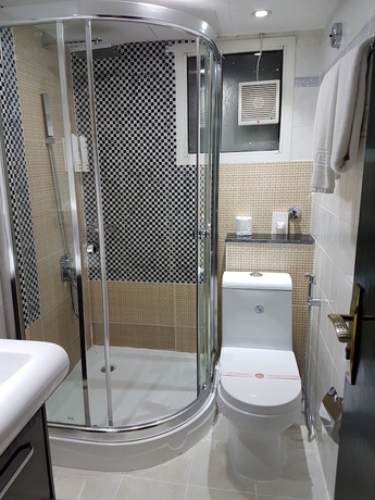 Imagen de la habitación del Hotel Al Jawhara Metro. Foto 17