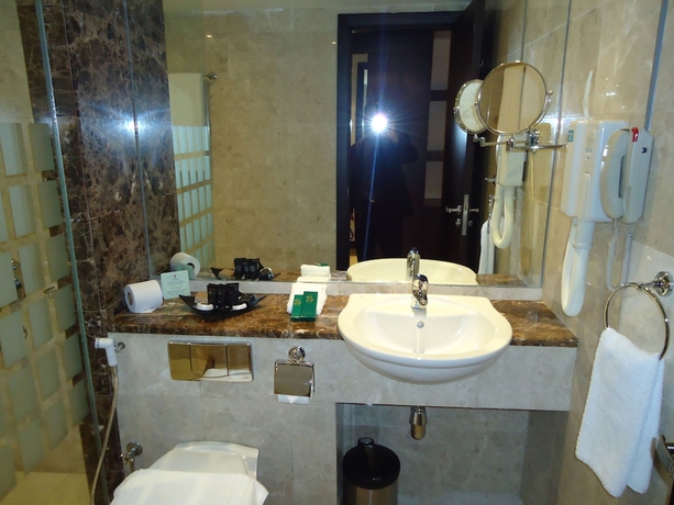 Imagen de la habitación del Hotel Al Jazira Club. Foto 14