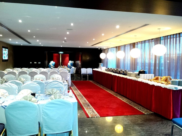 Imagen de los interiores del Hotel Al Jazira Club. Foto 17
