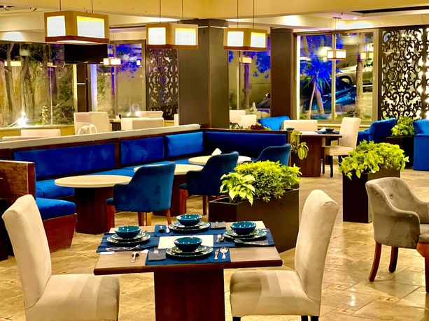 Imagen del bar/restaurante del Hotel Al Joude. Foto 4