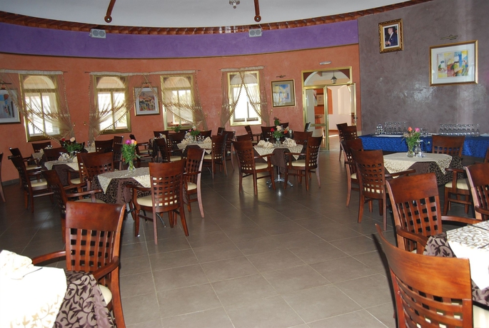 Imagen del bar/restaurante del Hotel Al Khaima. Foto 3