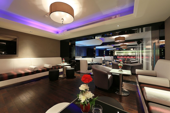 Imagen de los interiores del Hotel Al Khaleej Palace Deira. Foto 11