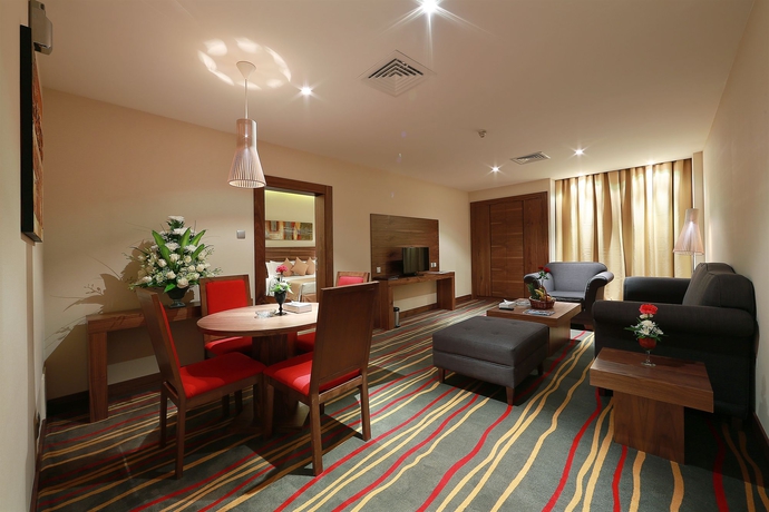 Imagen de los interiores del Hotel Al Khaleej Palace Deira. Foto 12