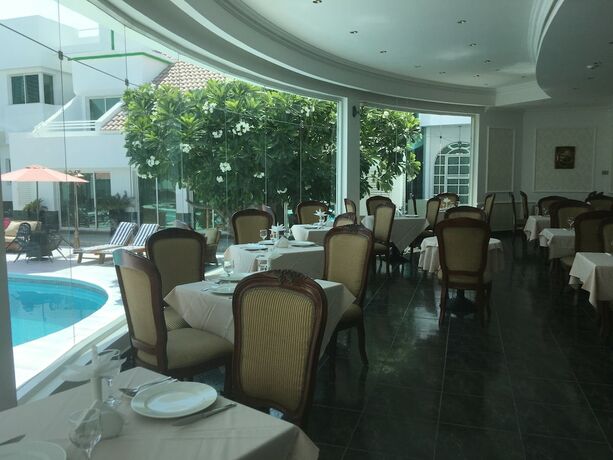 Imagen general del Hotel Al Khalidiah Resort. Foto 2