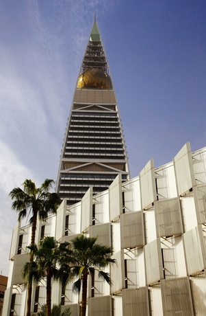 Imagen de los exteriores del Hotel Al Khozama. Foto 10