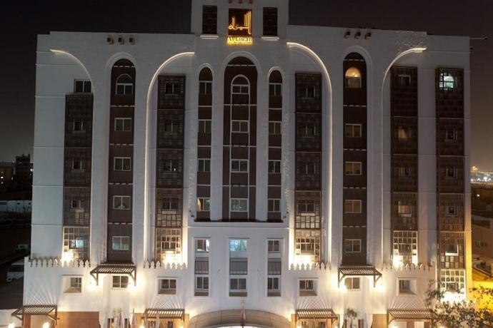 Imagen general del Hotel Al Liwan Suites. Foto 4