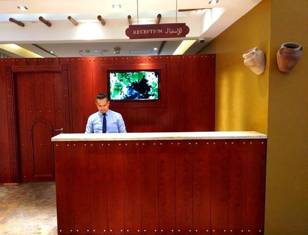 Imagen de los interiores del Hotel Al Liwan Suites Rawdat Al Khail. Foto 23