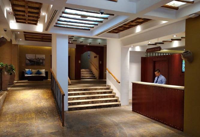 Imagen de los interiores del Hotel Al Liwan Suites Rawdat Al Khail. Foto 24