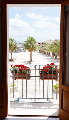 Imagen de la habitación del Hotel Al Madarig. Foto 4