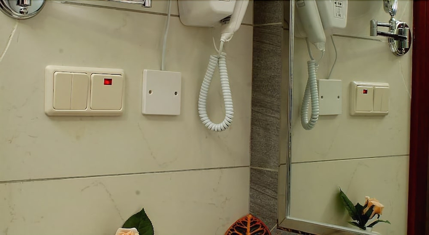 Imagen de la habitación del Hotel Al Madinah Harmony. Foto 11