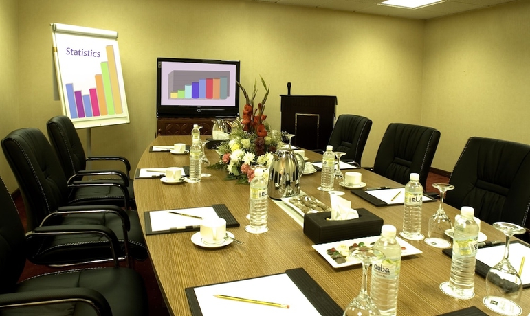 Imagen de los interiores del Hotel Al Madinah Harmony. Foto 18