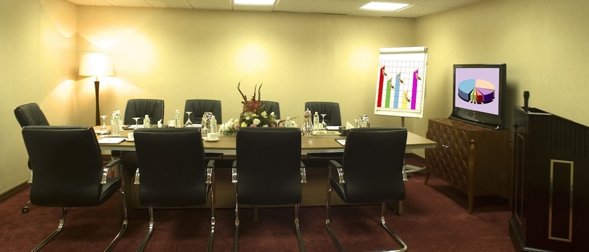 Imagen de los interiores del Hotel Al Madinah Harmony. Foto 19