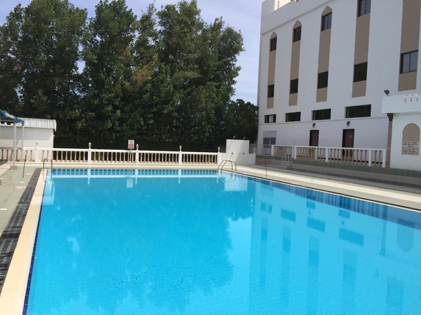 Imagen de la piscina del Hotel Al Madinah Holiday. Foto 19