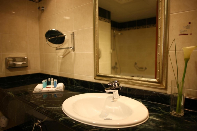 Imagen de la habitación del Hotel Al Maha Arjaan By Rotana. Foto 9