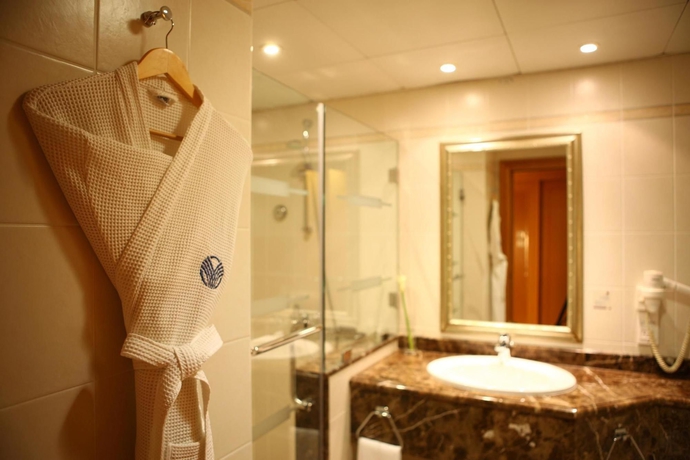 Imagen de la habitación del Hotel Al Maha Arjaan By Rotana. Foto 10