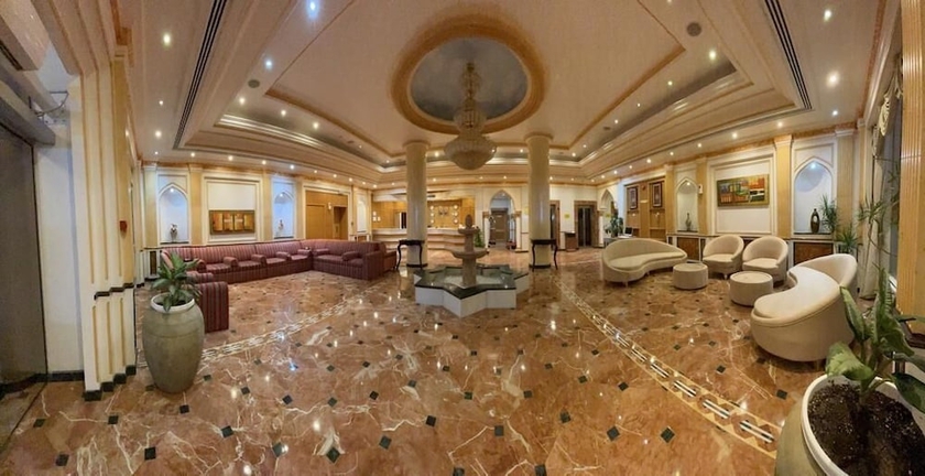 Imagen de los interiores del Hotel Al Maha International. Foto 18