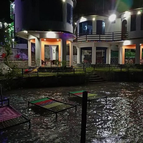 Imagen de la habitación del Hotel Al Maidah and Restaurant. Foto 5