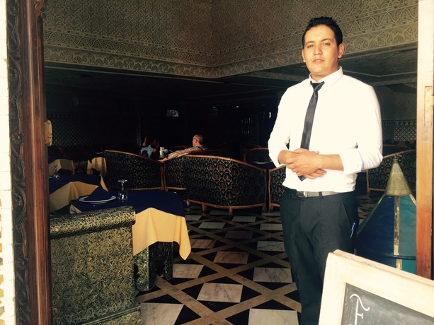 Imagen del bar/restaurante del Hotel Al Mamoun. Foto 3