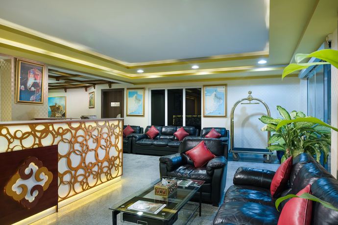 Imagen de los interiores del Hotel Al Manaf Suites. Foto 19