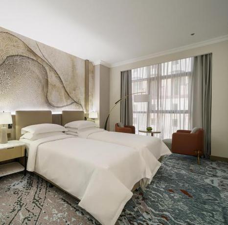 Imagen de la habitación del Hotel Al Manakha Rotana Madinah. Foto 20