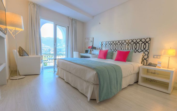 Imagen de la habitación del Hotel Al Mandari. Foto 3