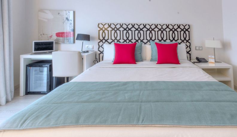 Imagen de la habitación del Hotel Al Mandari. Foto 5