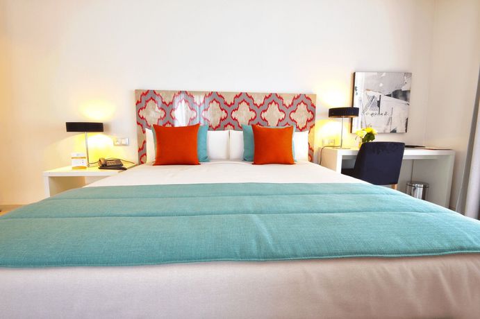 Imagen de la habitación del Hotel Al Mandari. Foto 14