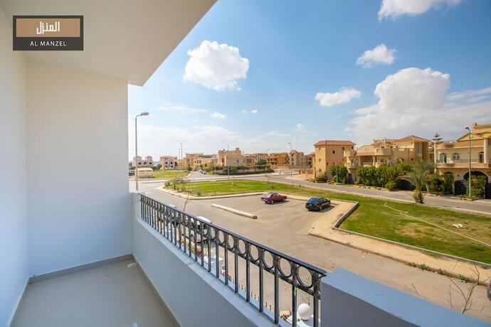 Imagen de la habitación del Hotel Al Manzel Sheikh Zayed. Foto 18