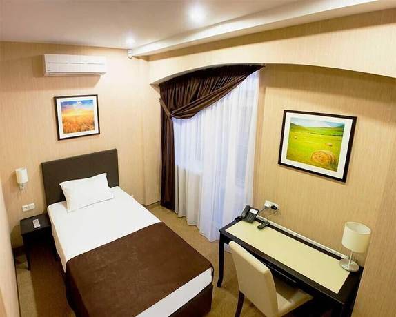 Imagen de la habitación del Hotel Al Mar. Foto 10