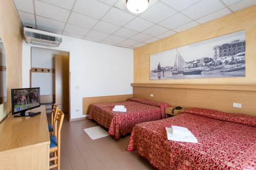 Imagen de la habitación del Hotel Al Mare, Lido Di Jesolo. Foto 11