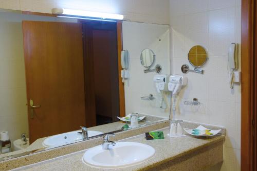 Imagen de la habitación del Hotel Al Massa Plus. Foto 19
