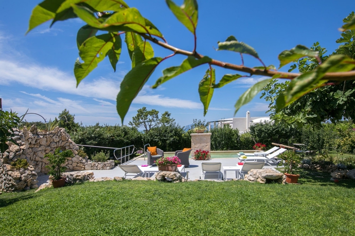 Imagen de la piscina del Hotel Al Mulino, Anacapri. Foto 19