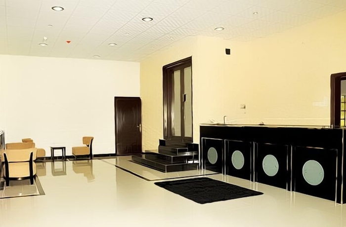 Imagen de los interiores del Hotel Al Multaqa. Foto 16