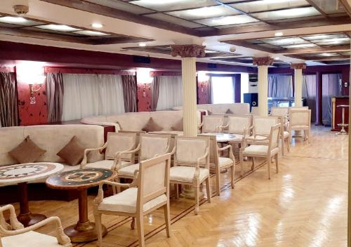 Imagen general del Hotel النبيلتان نايل كروز Al Nabilatan Nile Cruise every Saturday from Luxor 4 nights & every Wednesday fr. Foto 10