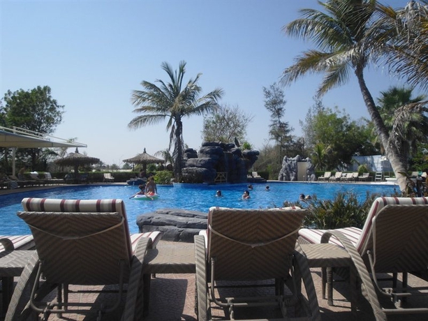 Imagen general del Hotel Al Nahda Resort and Spa. Foto 3
