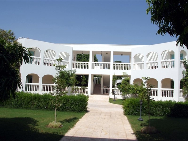 Imagen general del Hotel Al Nahda Resort and Spa. Foto 11