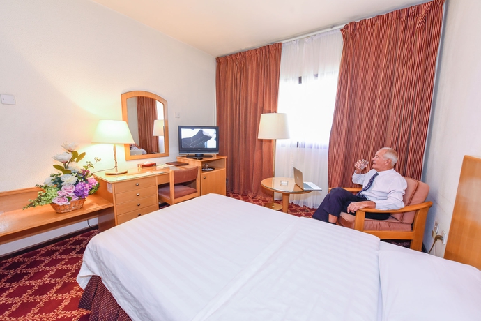 Imagen de la habitación del Hotel Al Nimran. Foto 5