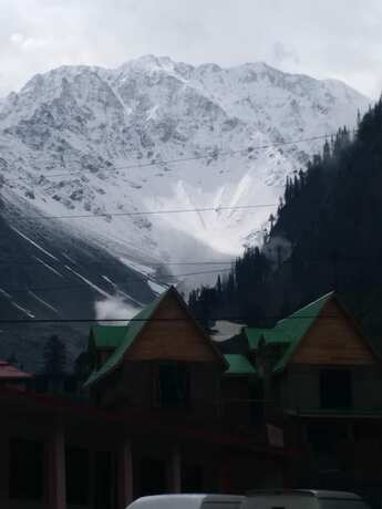 Imagen general del Hotel Al Noor Naran. Foto 4