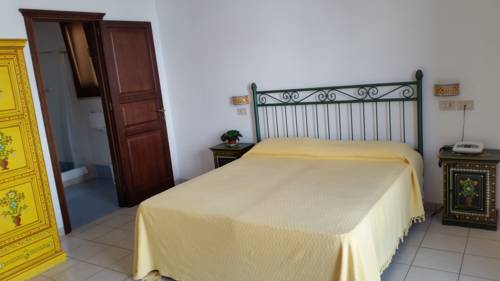 Imagen de la habitación del Hotel Al Paradise. Foto 10