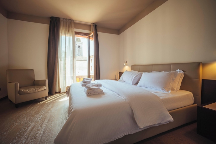 Imagen de la habitación del Hotel Al Paradiso. Foto 4