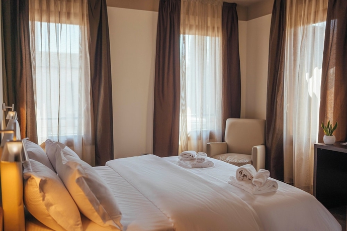 Imagen de la habitación del Hotel Al Paradiso. Foto 6