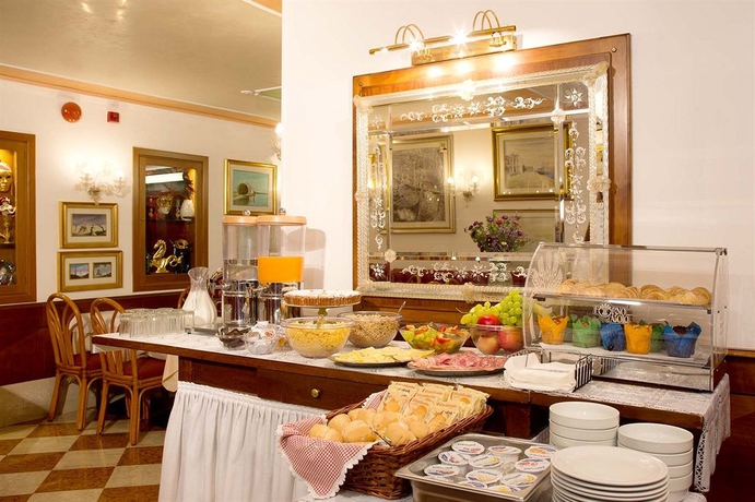 Imagen del bar/restaurante del Hotel Al Piave. Foto 2