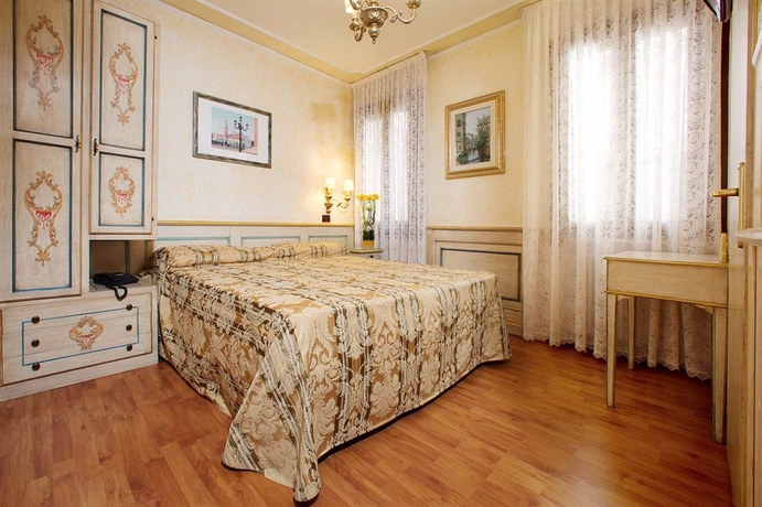 Imagen de la habitación del Hotel Al Piave. Foto 11