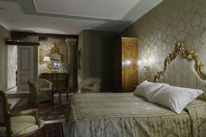 Imagen de la habitación del Hotel Al Ponte Antico. Foto 10