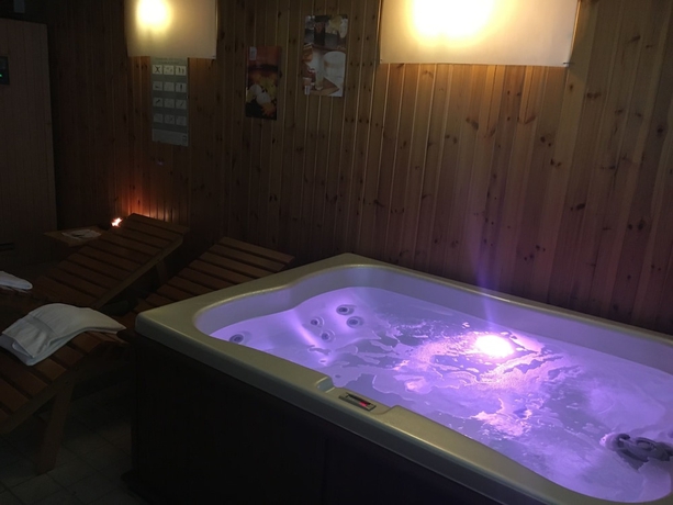Imagen de la piscina del Hotel Al Ponte, Gradisca d'Isonzo. Foto 18
