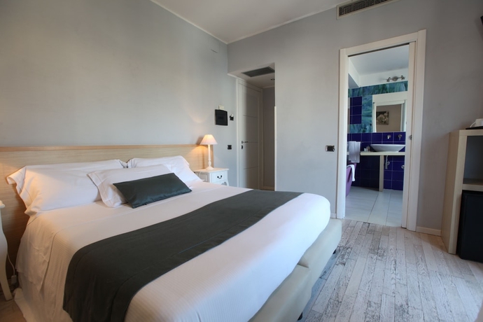 Imagen de la habitación del Hotel Al Porticciolo. Foto 5