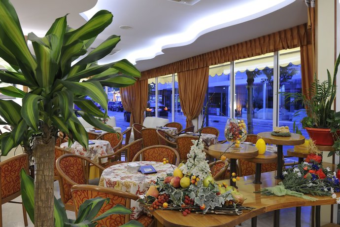 Imagen del bar/restaurante del Hotel Al Prater. Foto 5