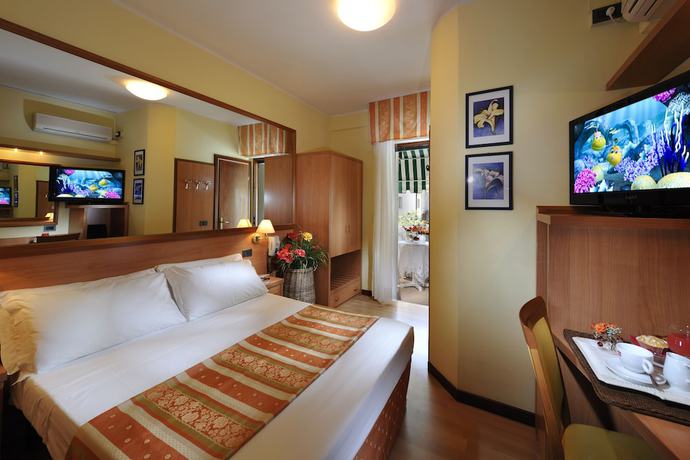 Imagen de la habitación del Hotel Al Prater. Foto 12
