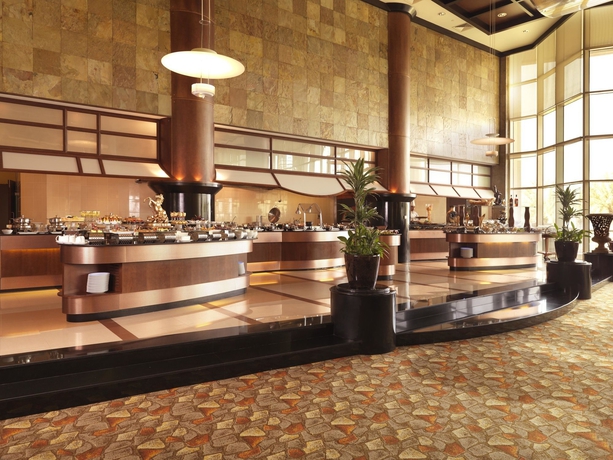 Imagen del bar/restaurante del Hotel Al Raha Beach Resort and Spa. Foto 5