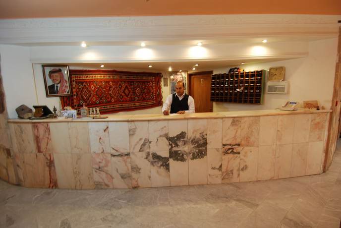 Imagen de los interiores del Hotel Al Rashid. Foto 17